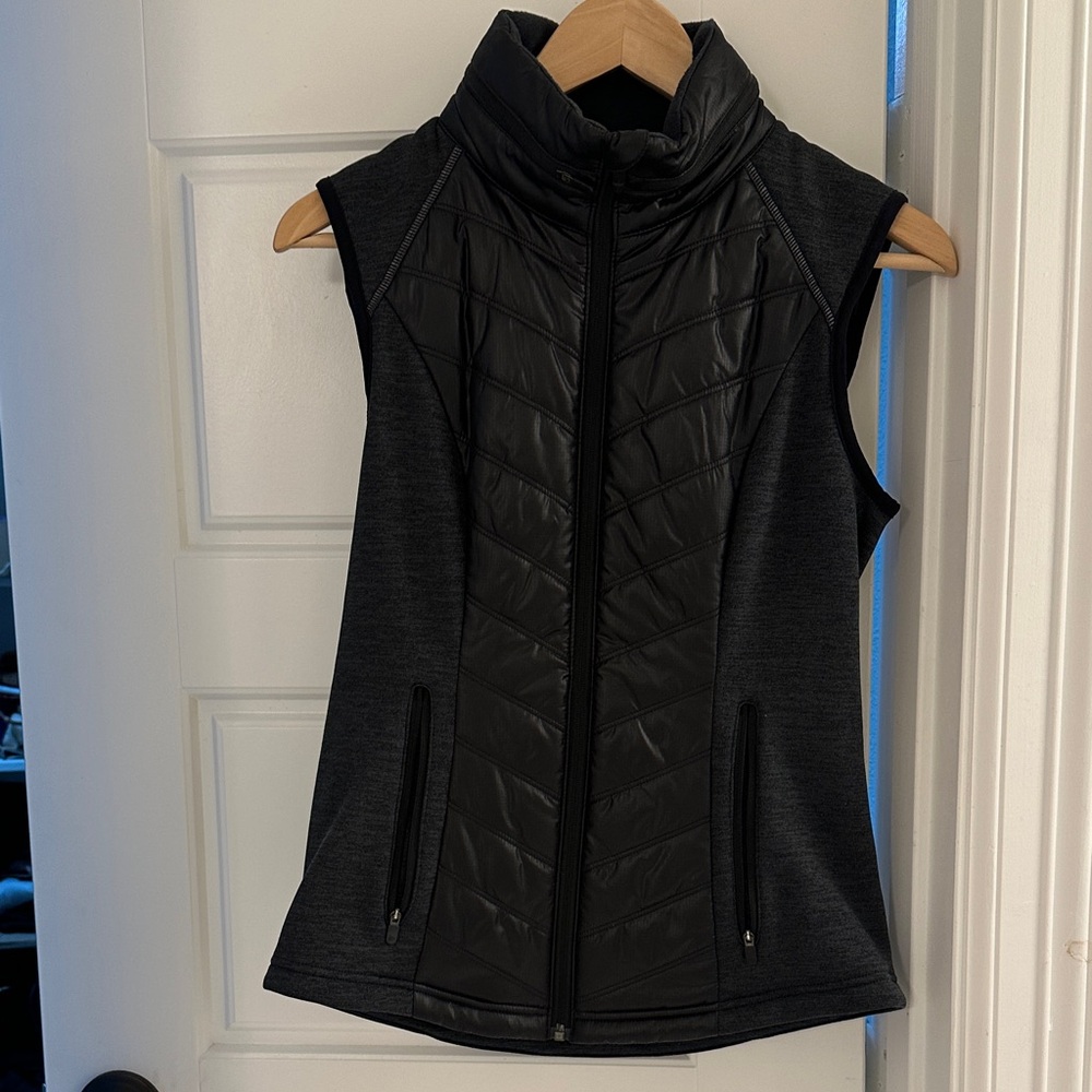 Zella Black Sleeveless Quilted Vest
